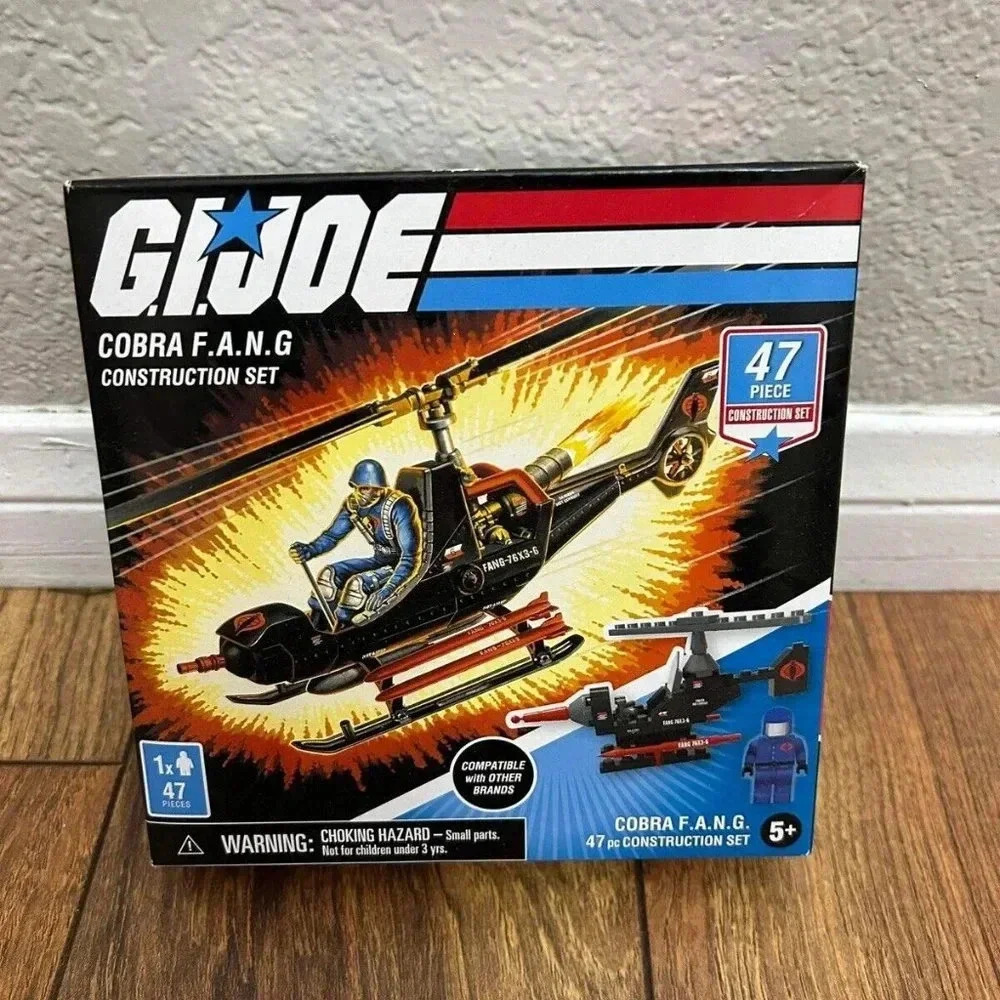 NEW Hasbro GI Joe Construction Sets Cobra FANG Helicopter & Mini figure 47pcs